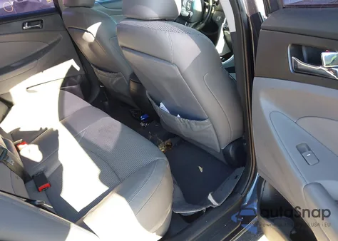 2013 Hyundai Sonata Se z USA, uszkodzony, nr VIN 5NPEC4AC7DH700393